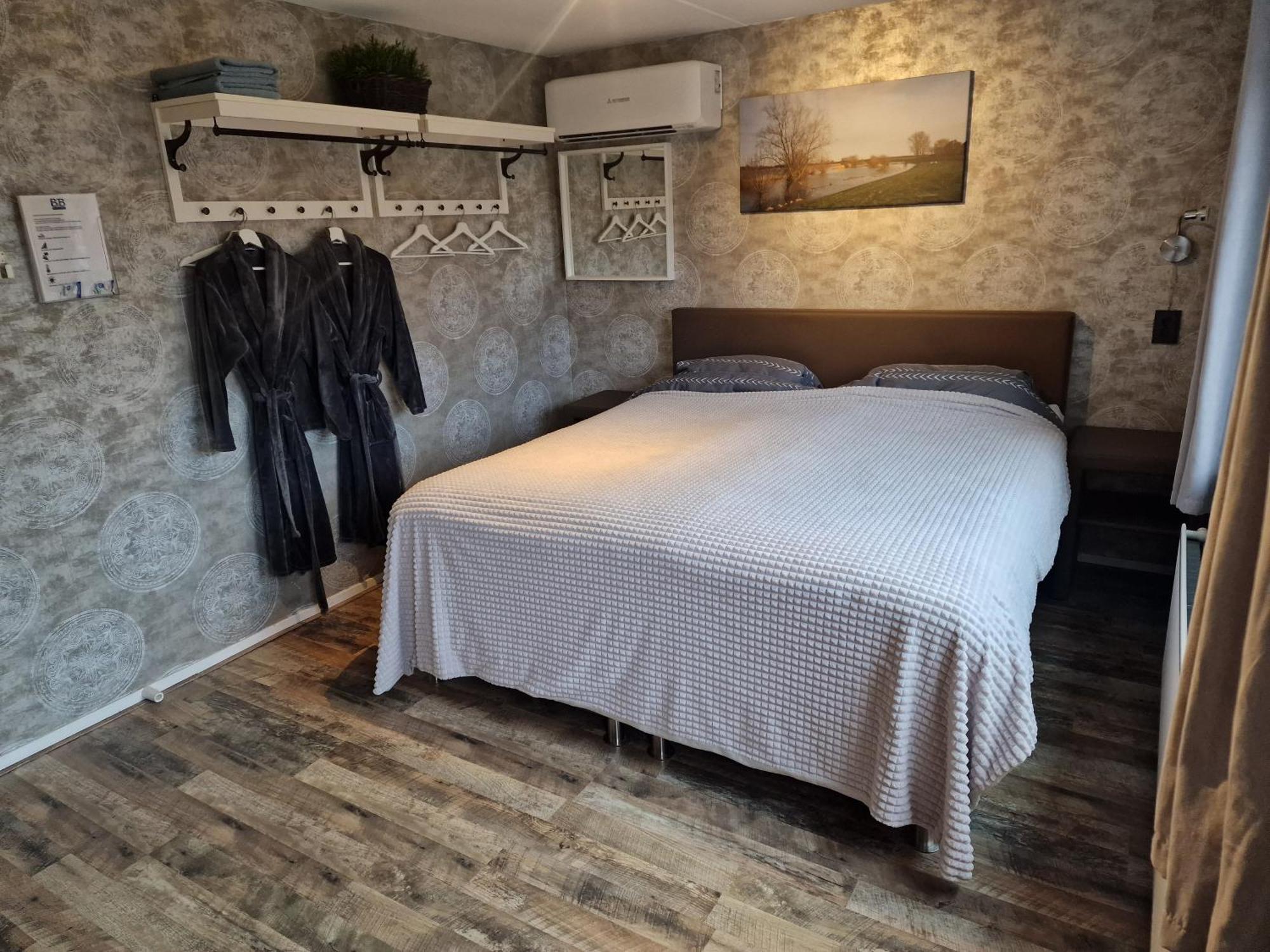 Bed & Budget Mackenzieplaats Wilp 外观 照片